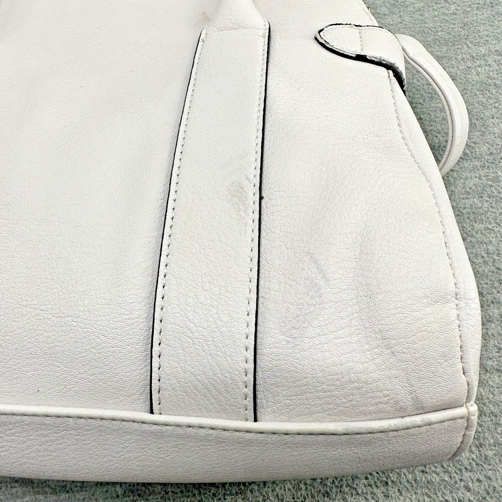 Big Buddha 3-D Flowers Appliqué Barrel Handbag Purse Satchel White (PU) - Picture 6 of 14